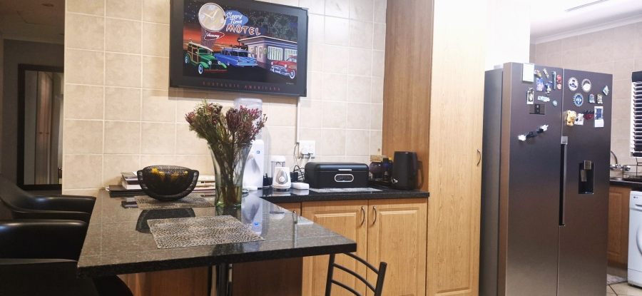 3 Bedroom Property for Sale in Paramount Estate Gauteng