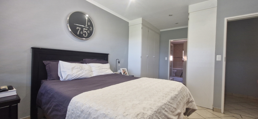 3 Bedroom Property for Sale in Paramount Estate Gauteng