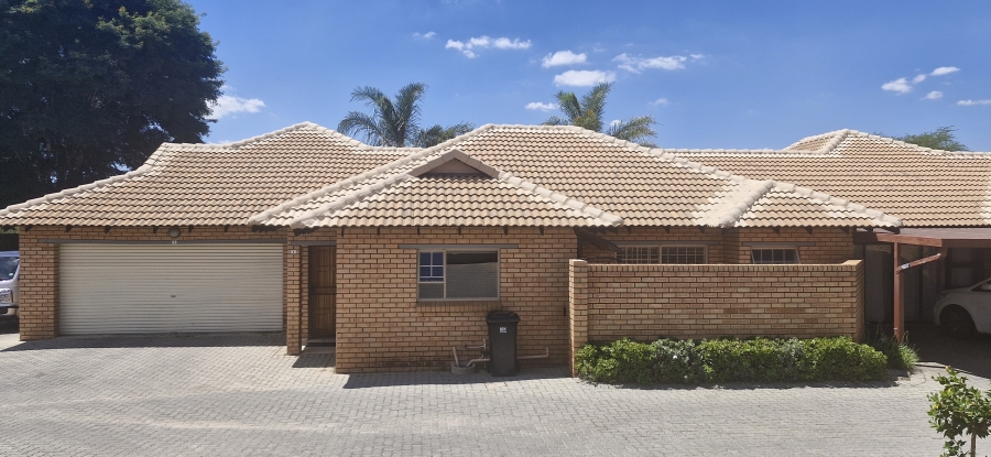 3 Bedroom Property for Sale in Paramount Estate Gauteng