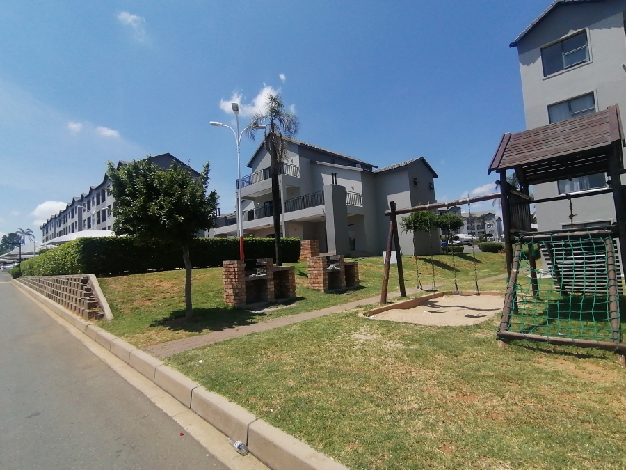 1 Bedroom Property for Sale in Carlswald Gauteng