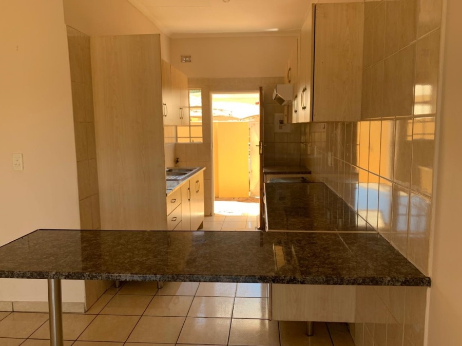 2 Bedroom Property for Sale in Kookrus Gauteng