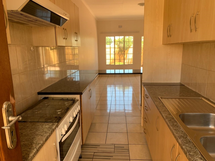 2 Bedroom Property for Sale in Kookrus Gauteng