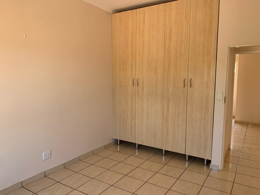 2 Bedroom Property for Sale in Kookrus Gauteng
