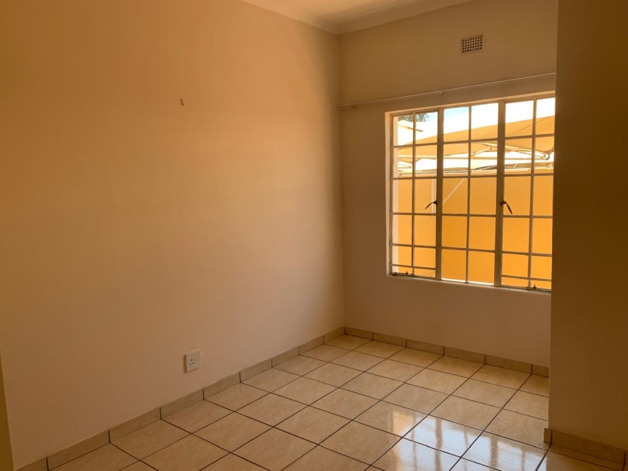 2 Bedroom Property for Sale in Kookrus Gauteng
