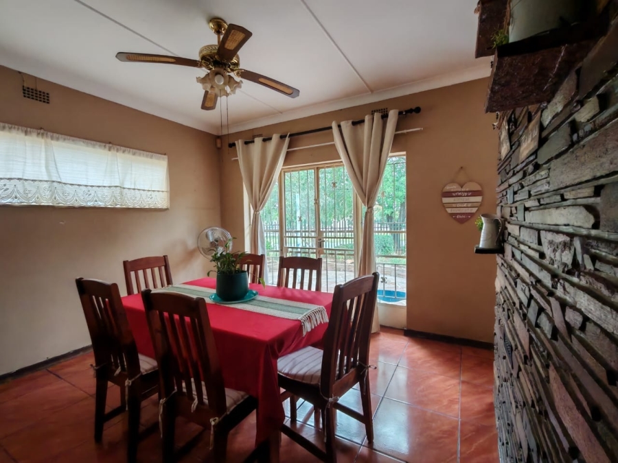 2 Bedroom Property for Sale in Three Rivers Gauteng