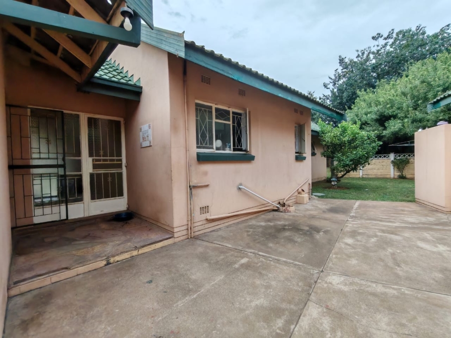 2 Bedroom Property for Sale in Three Rivers Gauteng