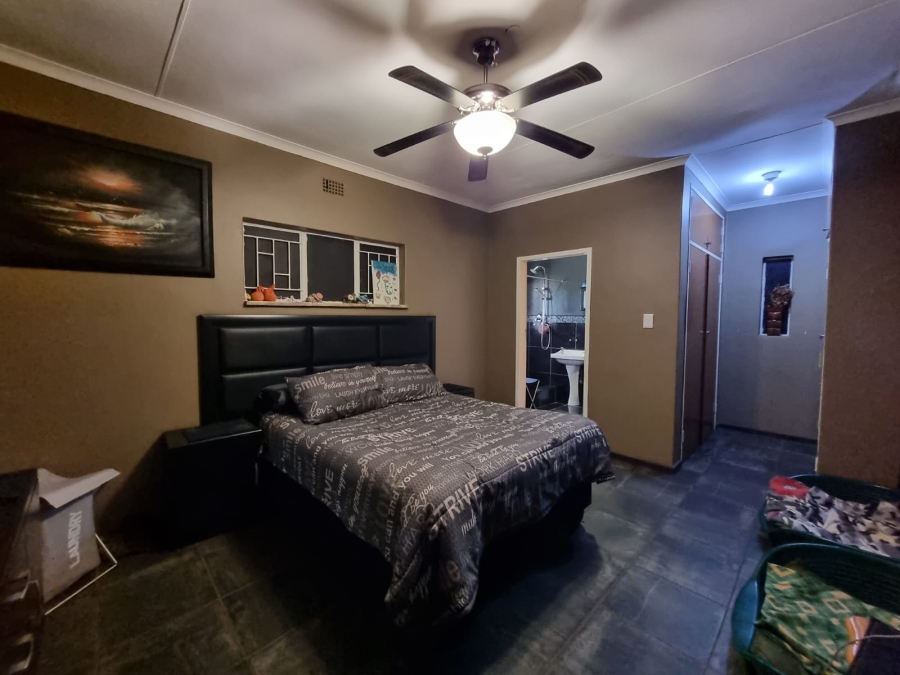 3 Bedroom Property for Sale in Falcon Ridge Gauteng