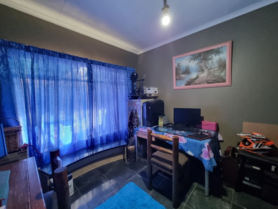 3 Bedroom Property for Sale in Falcon Ridge Gauteng