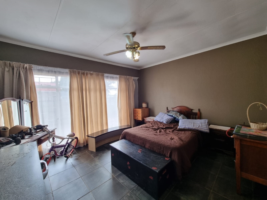 3 Bedroom Property for Sale in Falcon Ridge Gauteng