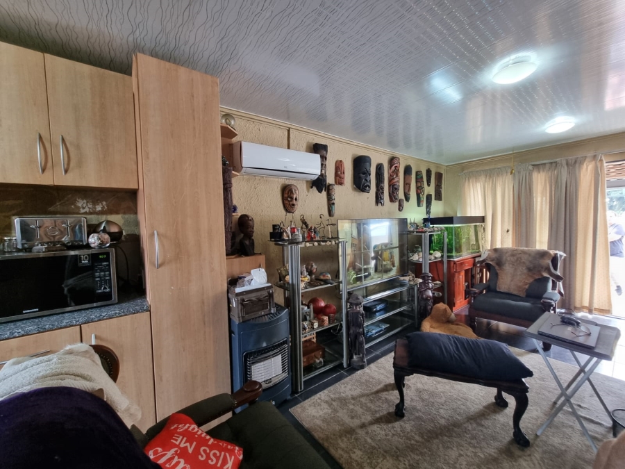 3 Bedroom Property for Sale in Falcon Ridge Gauteng