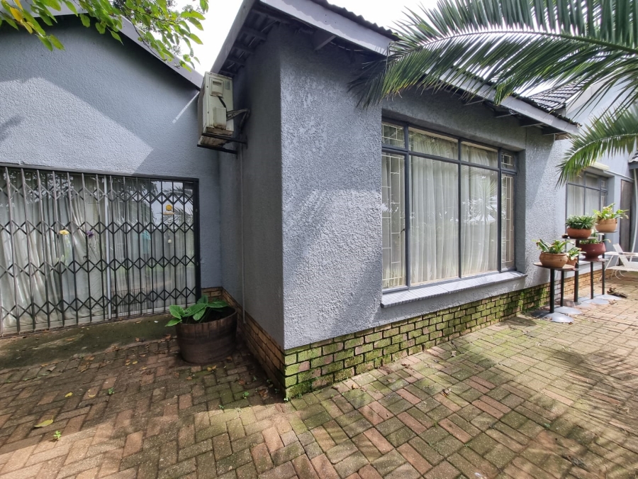 3 Bedroom Property for Sale in Falcon Ridge Gauteng