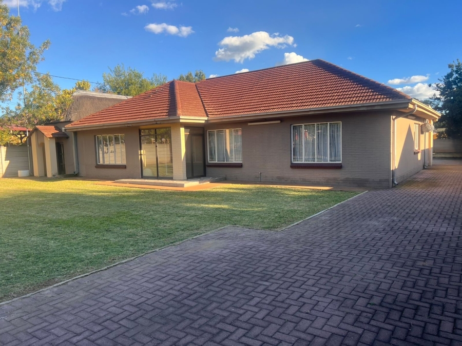 3 Bedroom Property for Sale in Three Rivers Gauteng