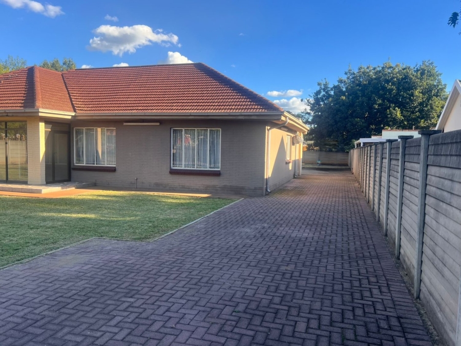 3 Bedroom Property for Sale in Three Rivers Gauteng