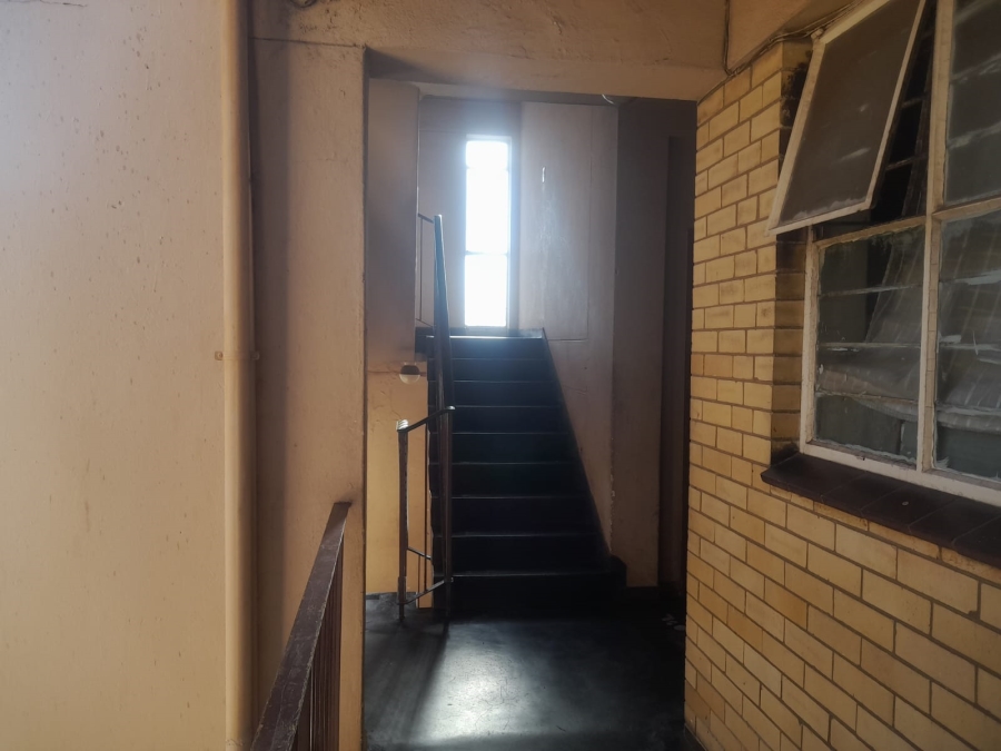 2 Bedroom Property for Sale in Berea Gauteng