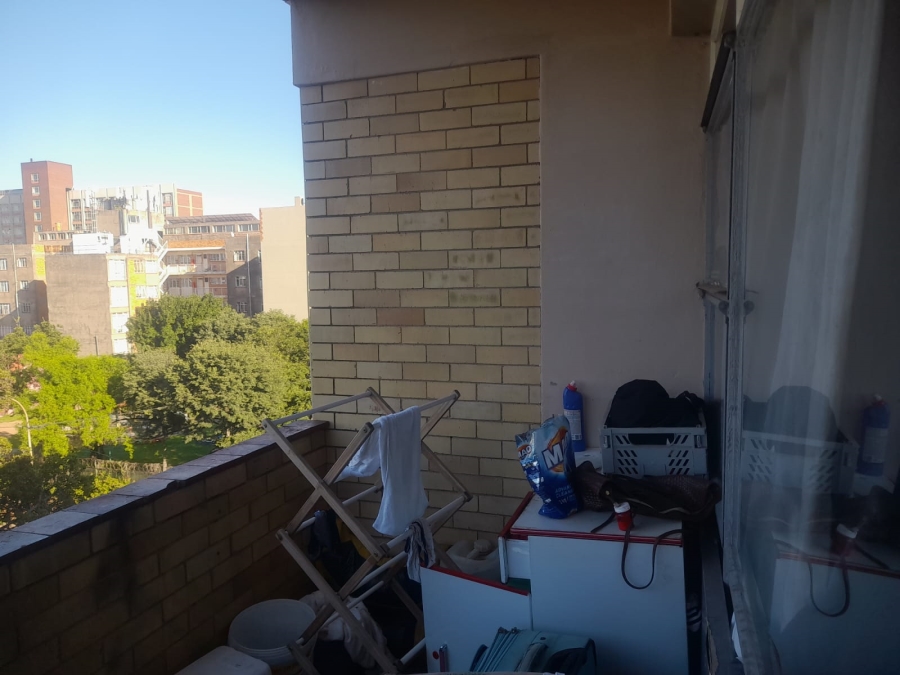 2 Bedroom Property for Sale in Berea Gauteng