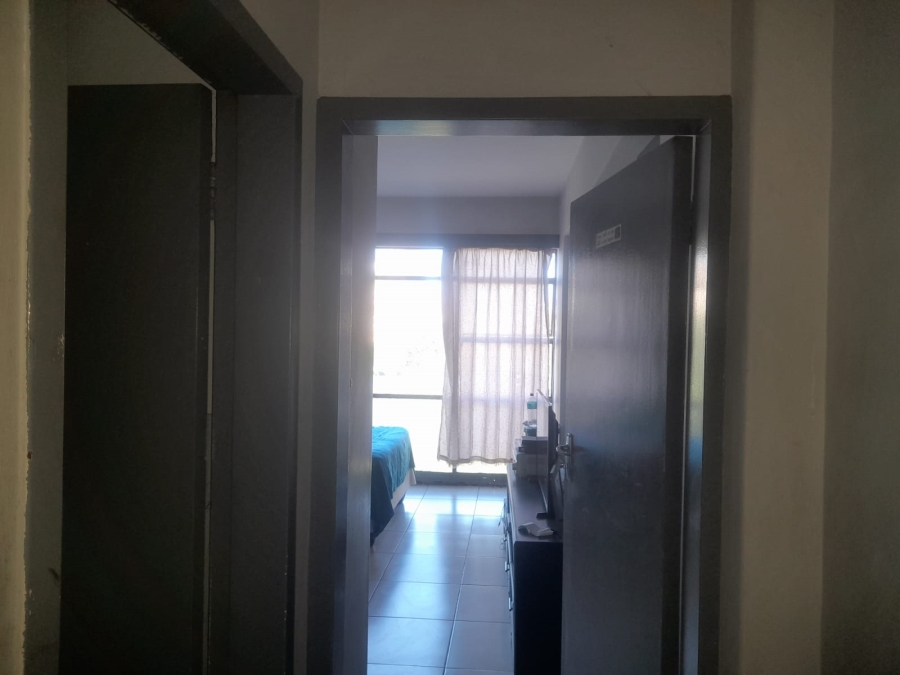 2 Bedroom Property for Sale in Berea Gauteng