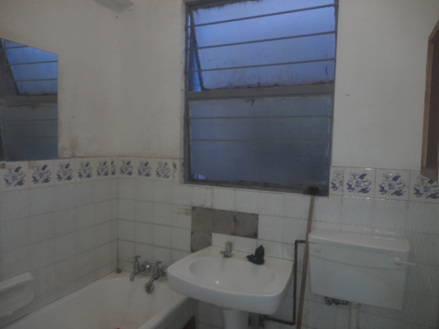 2 Bedroom Property for Sale in Berea Gauteng