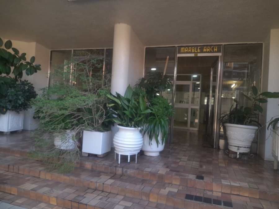 2 Bedroom Property for Sale in Hillbrow Gauteng
