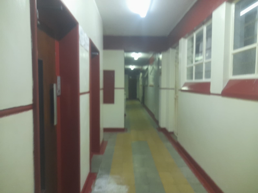 2 Bedroom Property for Sale in Hillbrow Gauteng