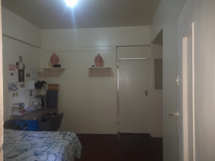 2 Bedroom Property for Sale in Hillbrow Gauteng