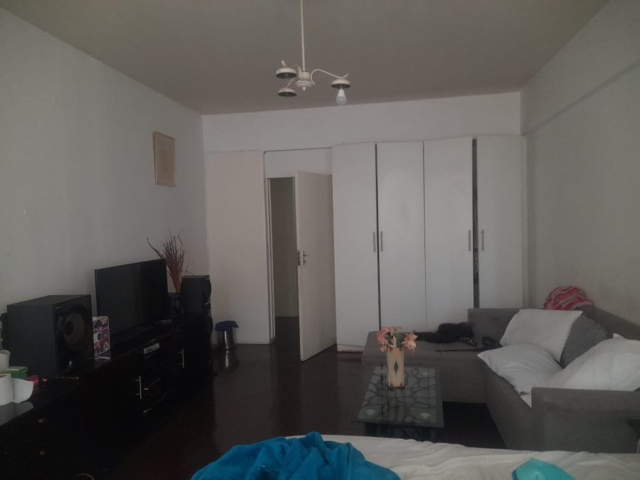 2 Bedroom Property for Sale in Hillbrow Gauteng