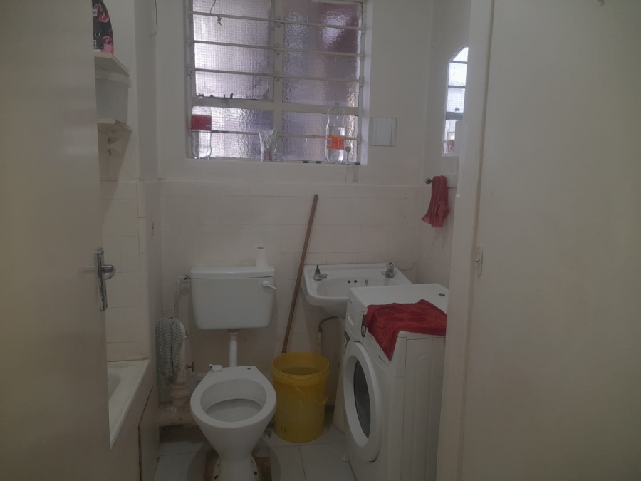 2 Bedroom Property for Sale in Hillbrow Gauteng