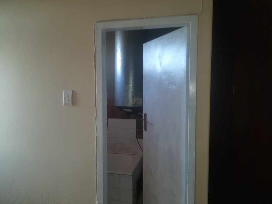 0 Bedroom Property for Sale in Hillbrow Gauteng