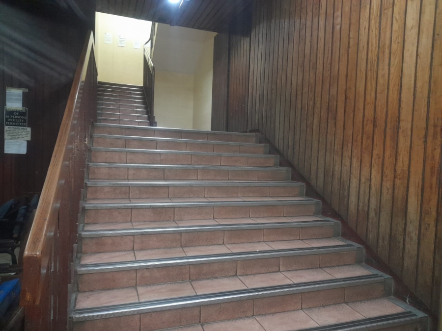 2 Bedroom Property for Sale in Hillbrow Gauteng