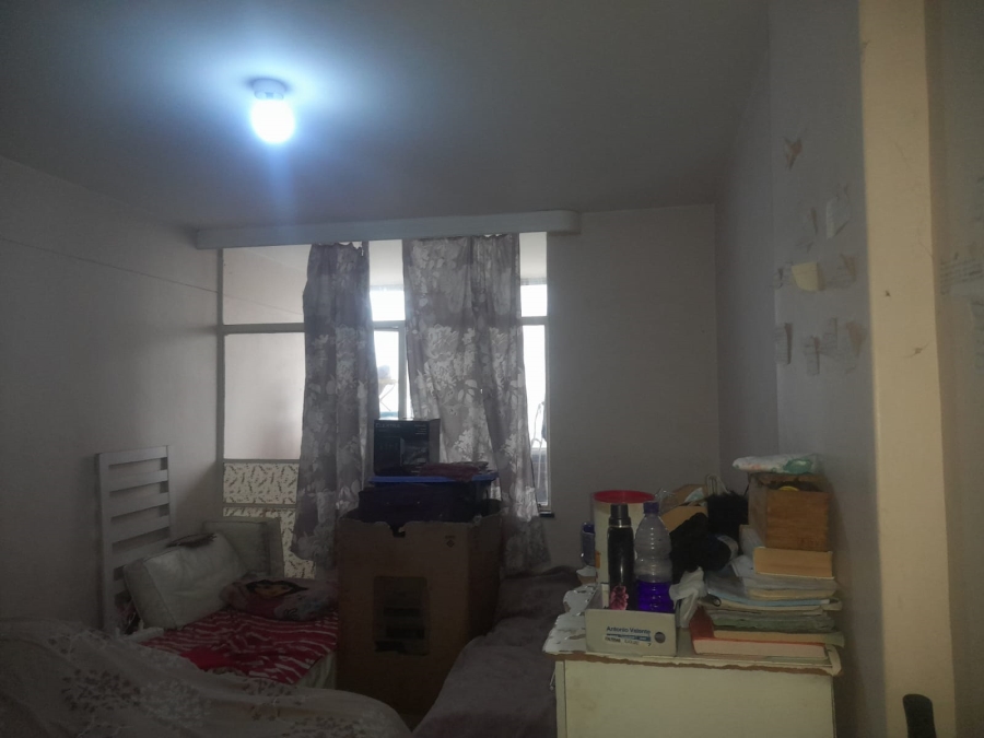 2 Bedroom Property for Sale in Hillbrow Gauteng