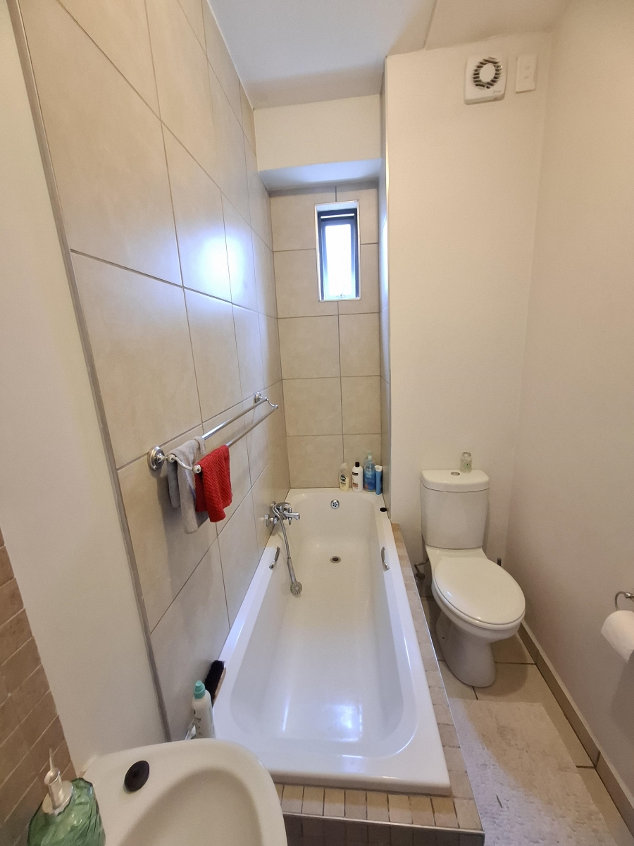 2 Bedroom Property for Sale in Elardus Park Gauteng