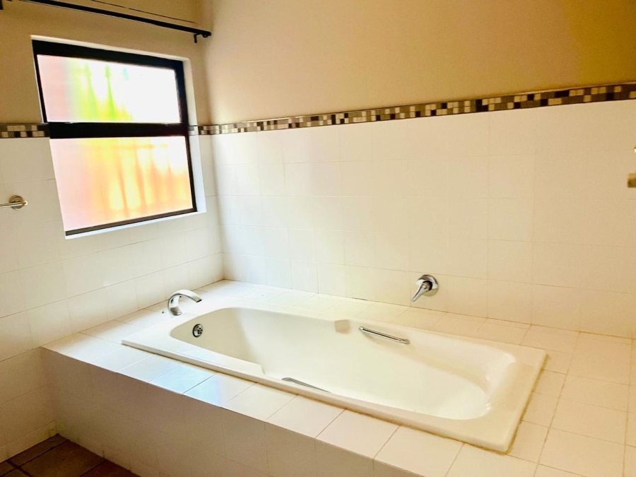 3 Bedroom Property for Sale in Wapadrand Gauteng