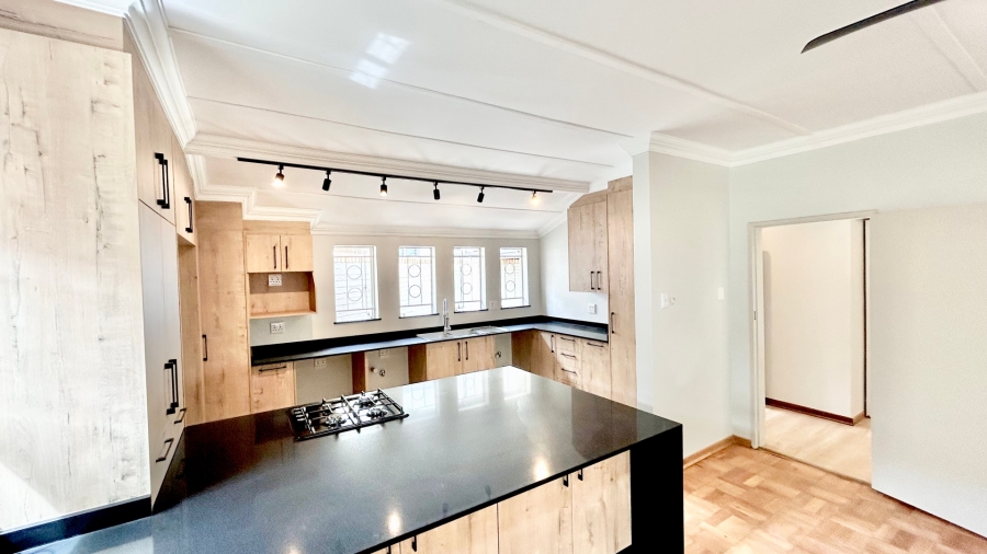 To Let 3 Bedroom Property for Rent in Nieuw Muckleneuk Gauteng