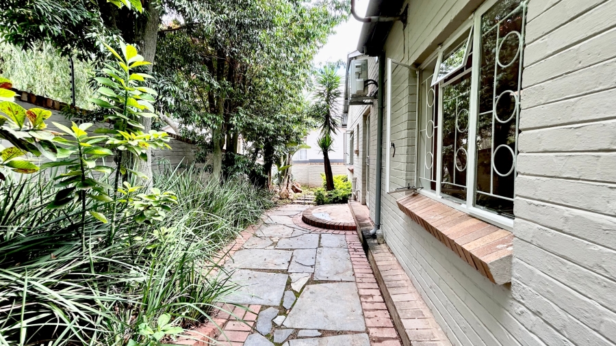 To Let 3 Bedroom Property for Rent in Nieuw Muckleneuk Gauteng