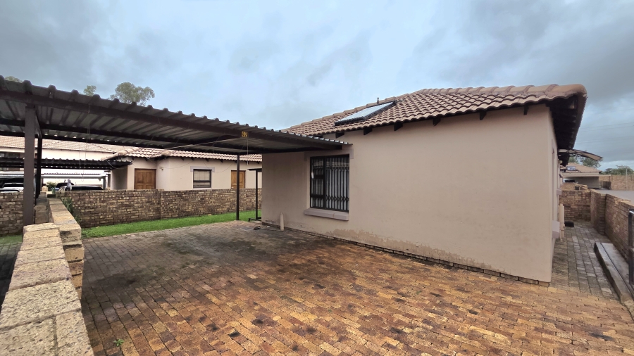 3 Bedroom Property for Sale in Chantelle Gauteng