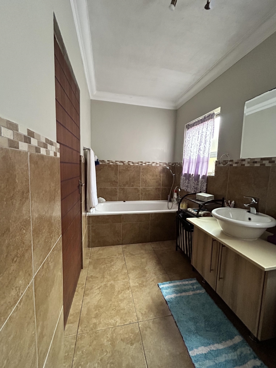 3 Bedroom Property for Sale in Comet Gauteng