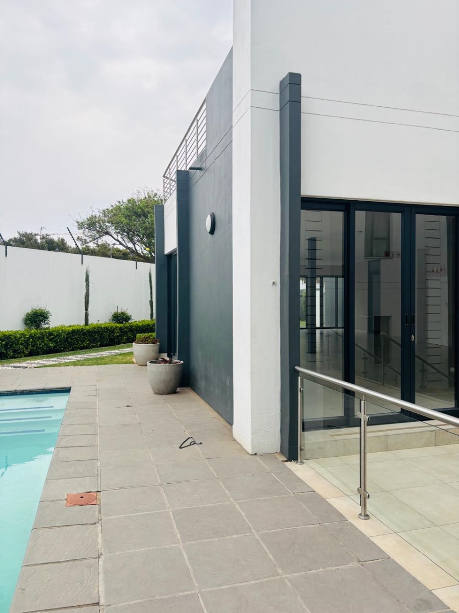 2 Bedroom Property for Sale in Carlswald Gauteng