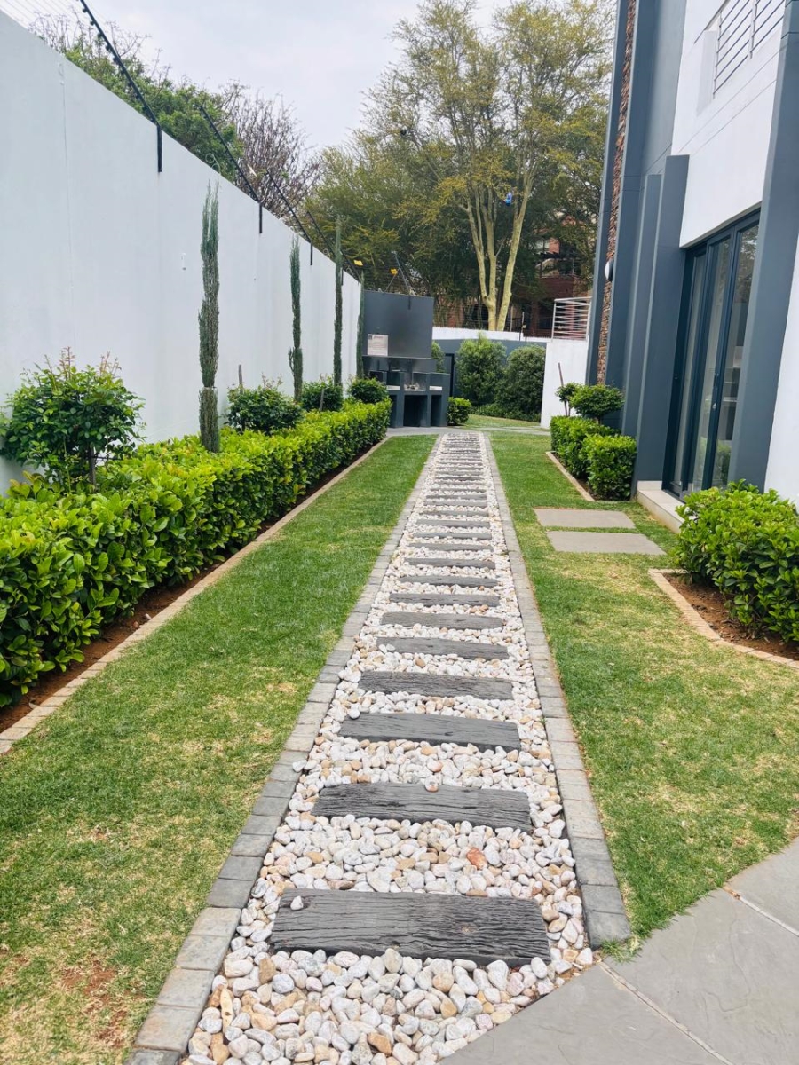 2 Bedroom Property for Sale in Carlswald Gauteng