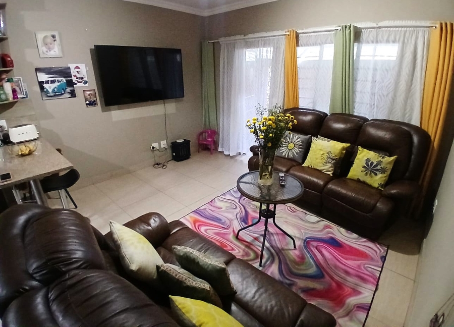 To Let 2 Bedroom Property for Rent in Moregloed Gauteng