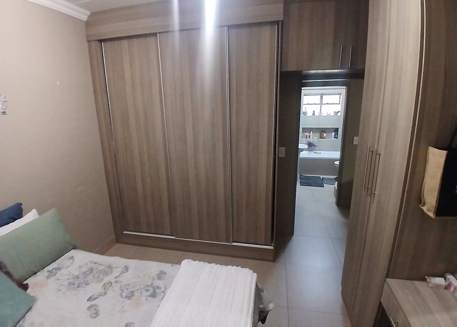 To Let 2 Bedroom Property for Rent in Moregloed Gauteng