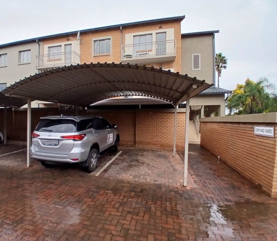 To Let 2 Bedroom Property for Rent in Moregloed Gauteng