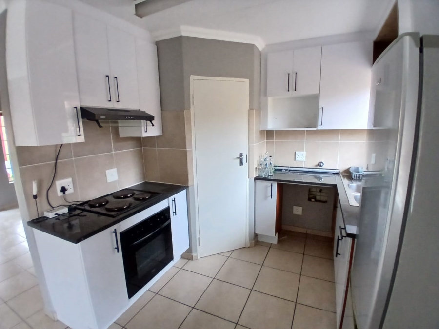 To Let 2 Bedroom Property for Rent in Equestria Gauteng