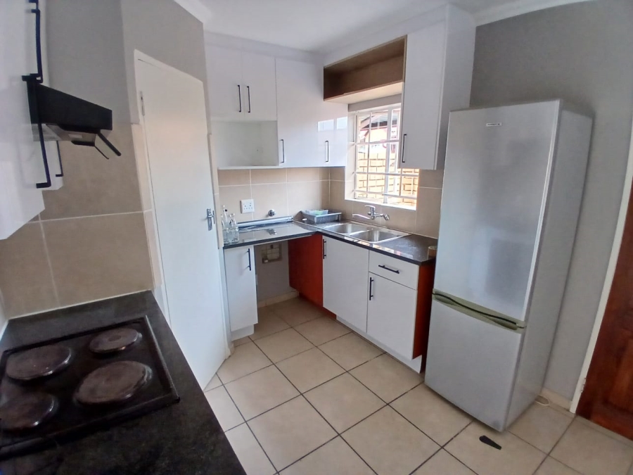 To Let 2 Bedroom Property for Rent in Equestria Gauteng