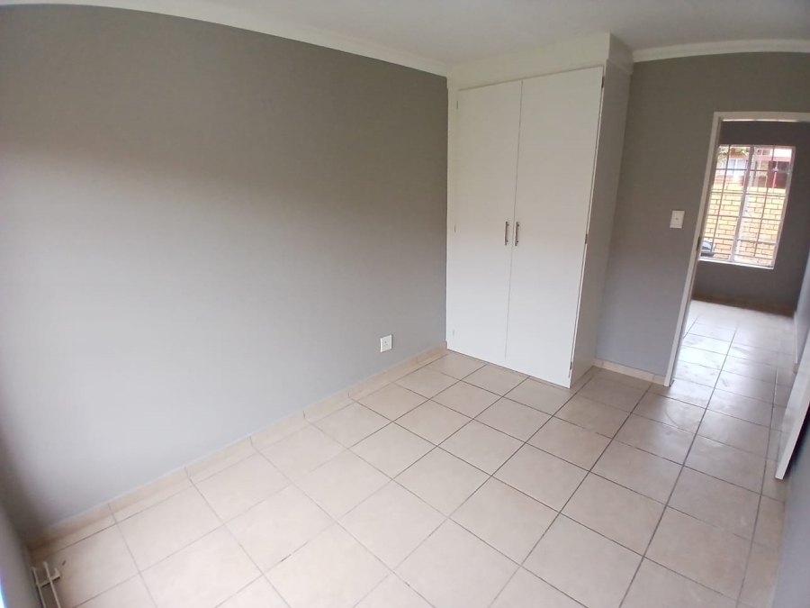 To Let 2 Bedroom Property for Rent in Equestria Gauteng