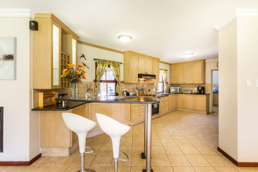 4 Bedroom Property for Sale in Silver Lakes Golf Estate Gauteng