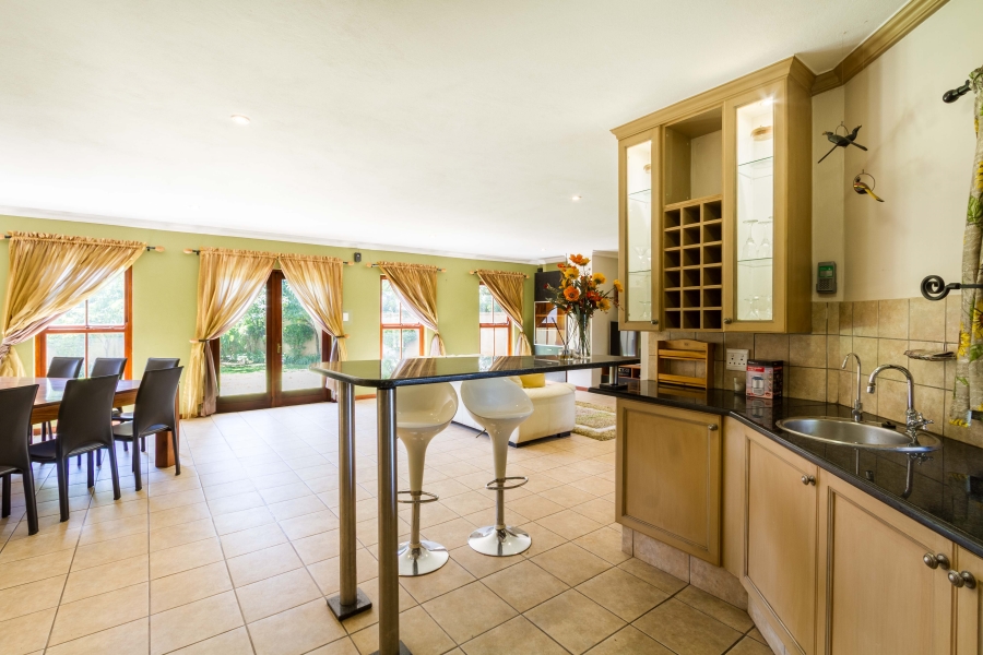 4 Bedroom Property for Sale in Silver Lakes Golf Estate Gauteng