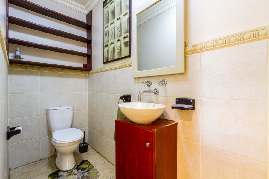 4 Bedroom Property for Sale in Silver Lakes Golf Estate Gauteng