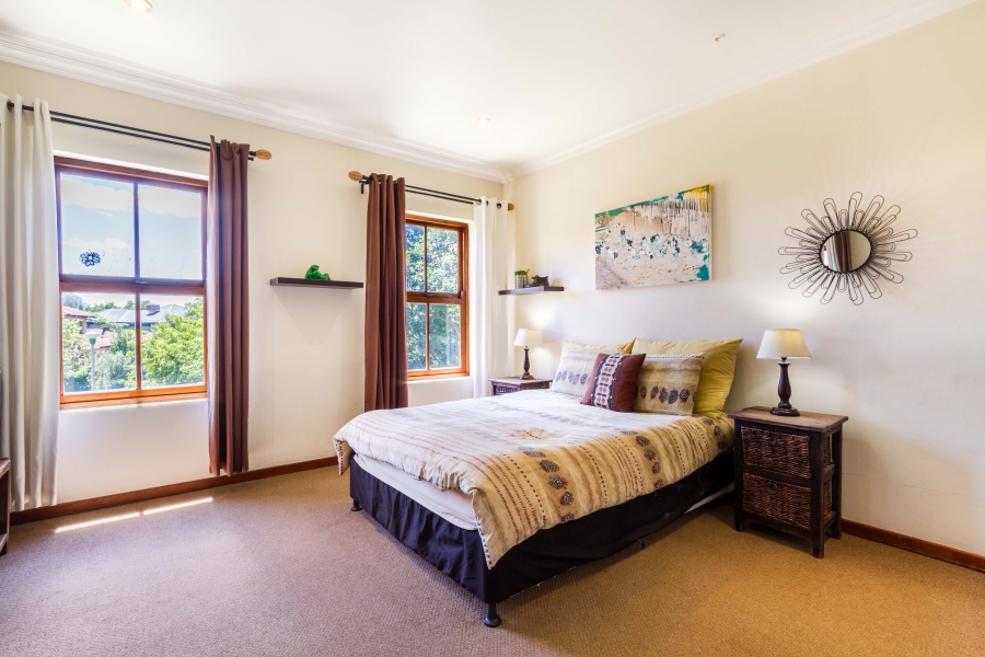 4 Bedroom Property for Sale in Silver Lakes Golf Estate Gauteng