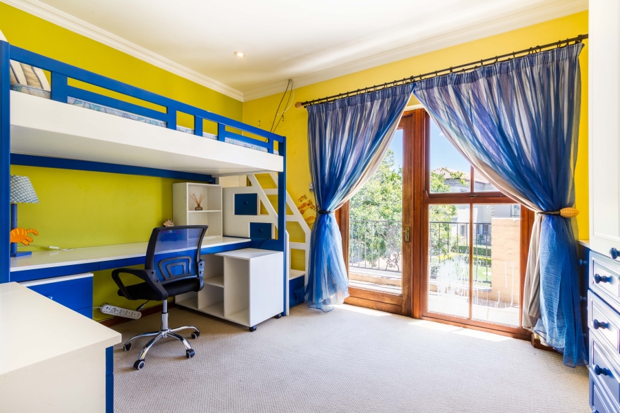 4 Bedroom Property for Sale in Silver Lakes Golf Estate Gauteng