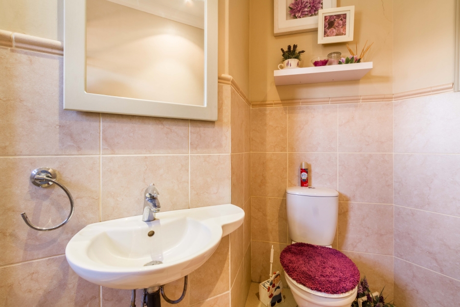 4 Bedroom Property for Sale in Silver Lakes Golf Estate Gauteng