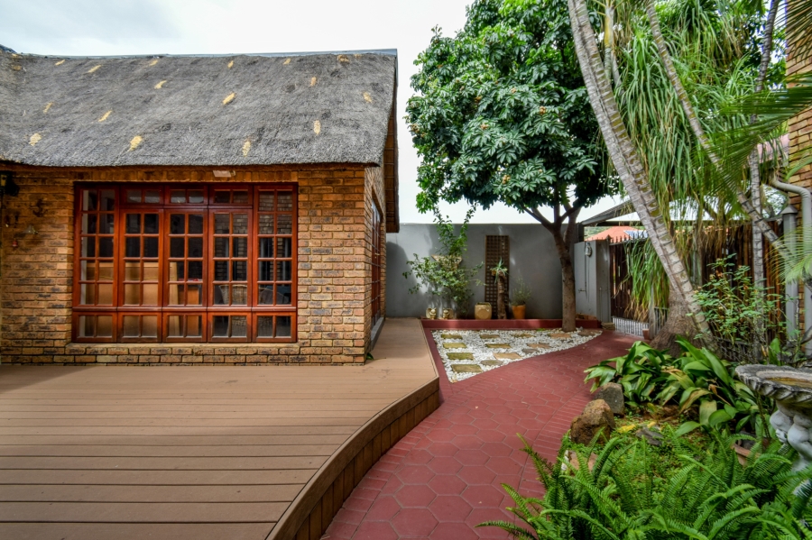 5 Bedroom Property for Sale in Montana Park Gauteng